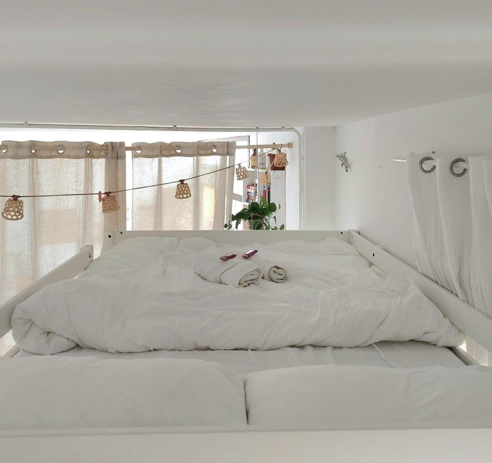Casanaga Otel Almaciga Oda fotoğraf